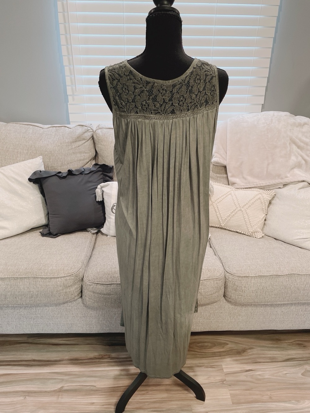 POL Bohemian Green Rustic Long Lace Vest Size M - Picture 4 of 5